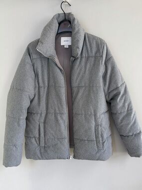 Old Navy Gray Quilted Puffer Jacket